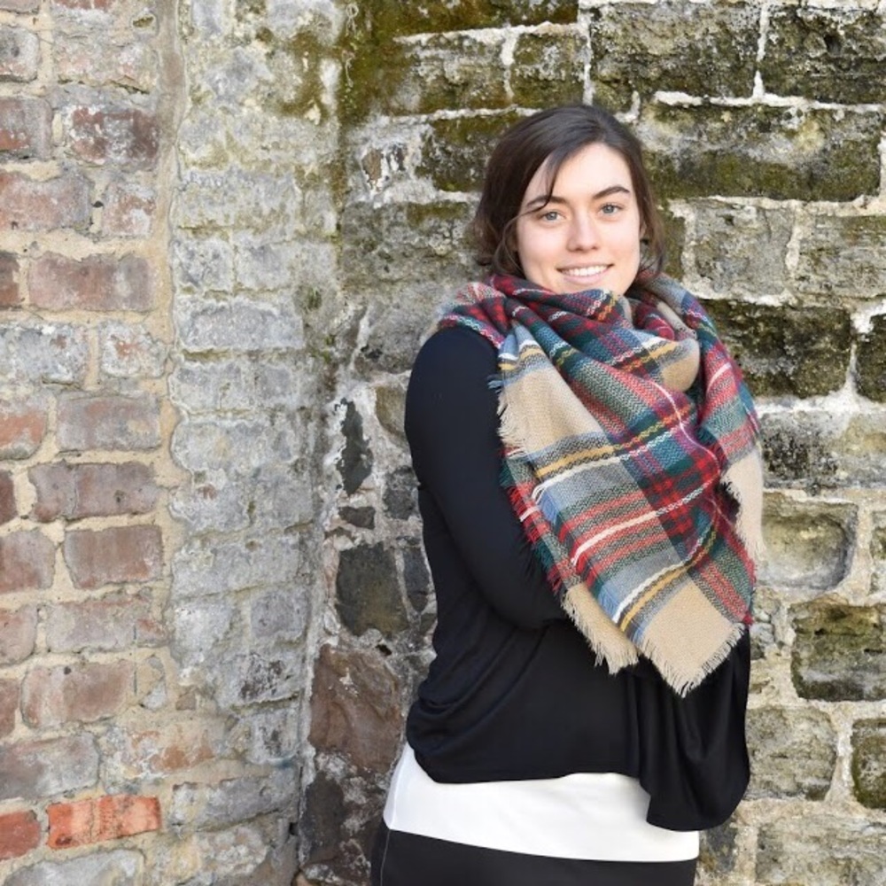 Meet your Posher, Lauren